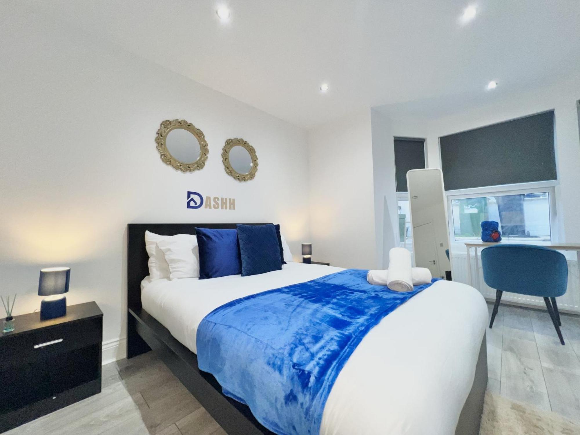 Charming 3-Bed Flat In Shepherds Bush - Sleeps 9 لندن المظهر الخارجي الصورة